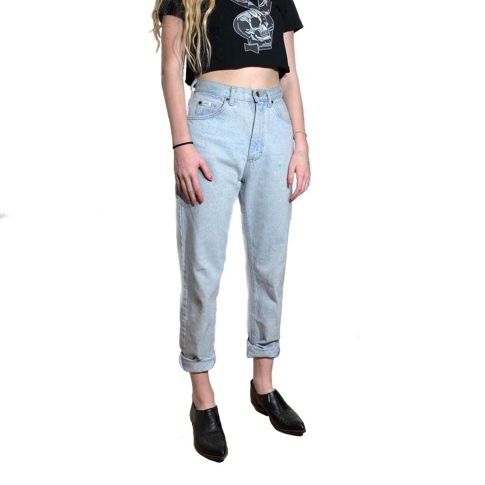 Vintage Light Wash Blue Mom Jeans 👖